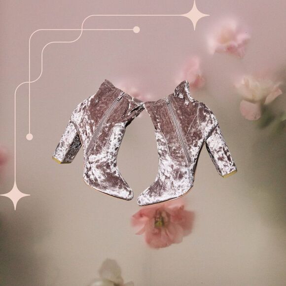 JustFab 'Rosanna' Crushed Velvet Ankle Bootie - Lilac - Size US 7 - Pristine! - Picture 7 of 11